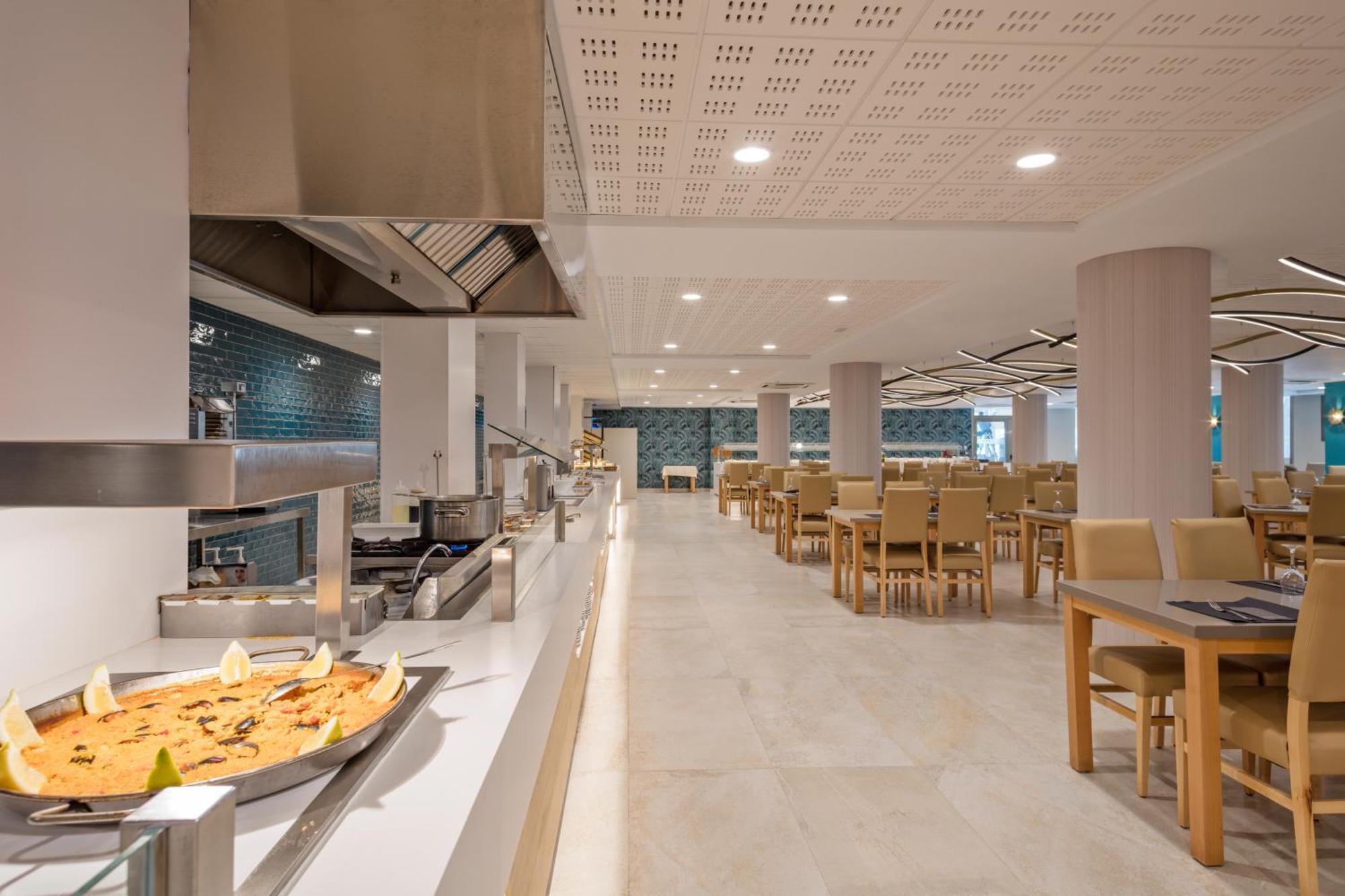 Hotel Best Mediterraneo ซาลอว์ ภายนอก รูปภาพ