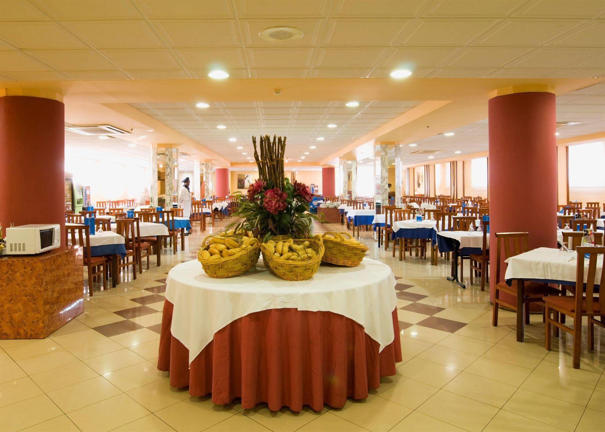 Hotel Best Mediterraneo ซาลอว์ ภายนอก รูปภาพ
